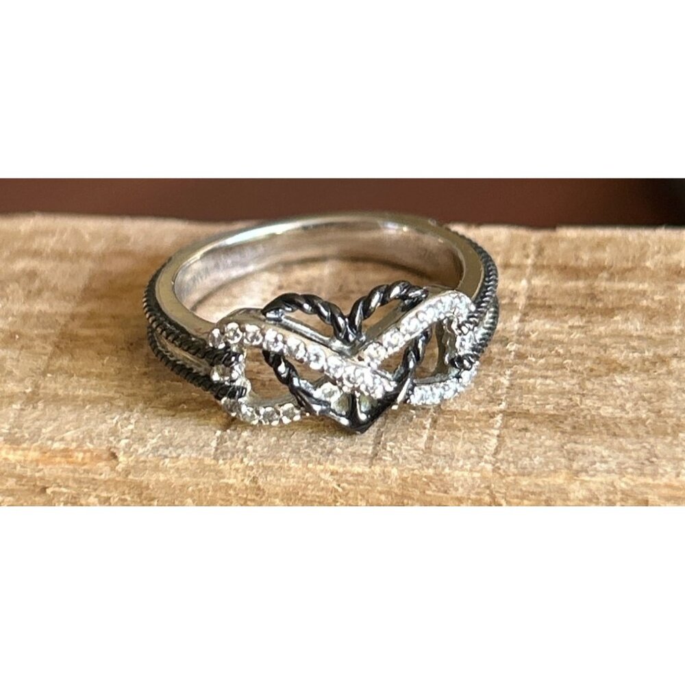 Vancaro 925 Sterling Silver Ring With Infinity Heart Design & Sparkling CZ